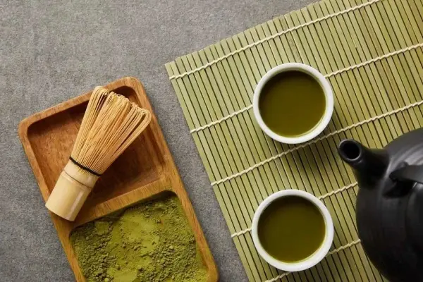 The caffeine content in matcha is relatively high